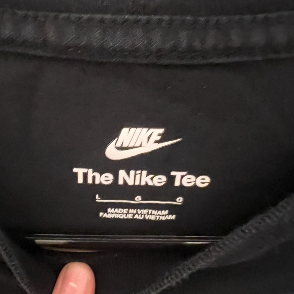 Nike Black Logo Tee - Picture 4 of 4